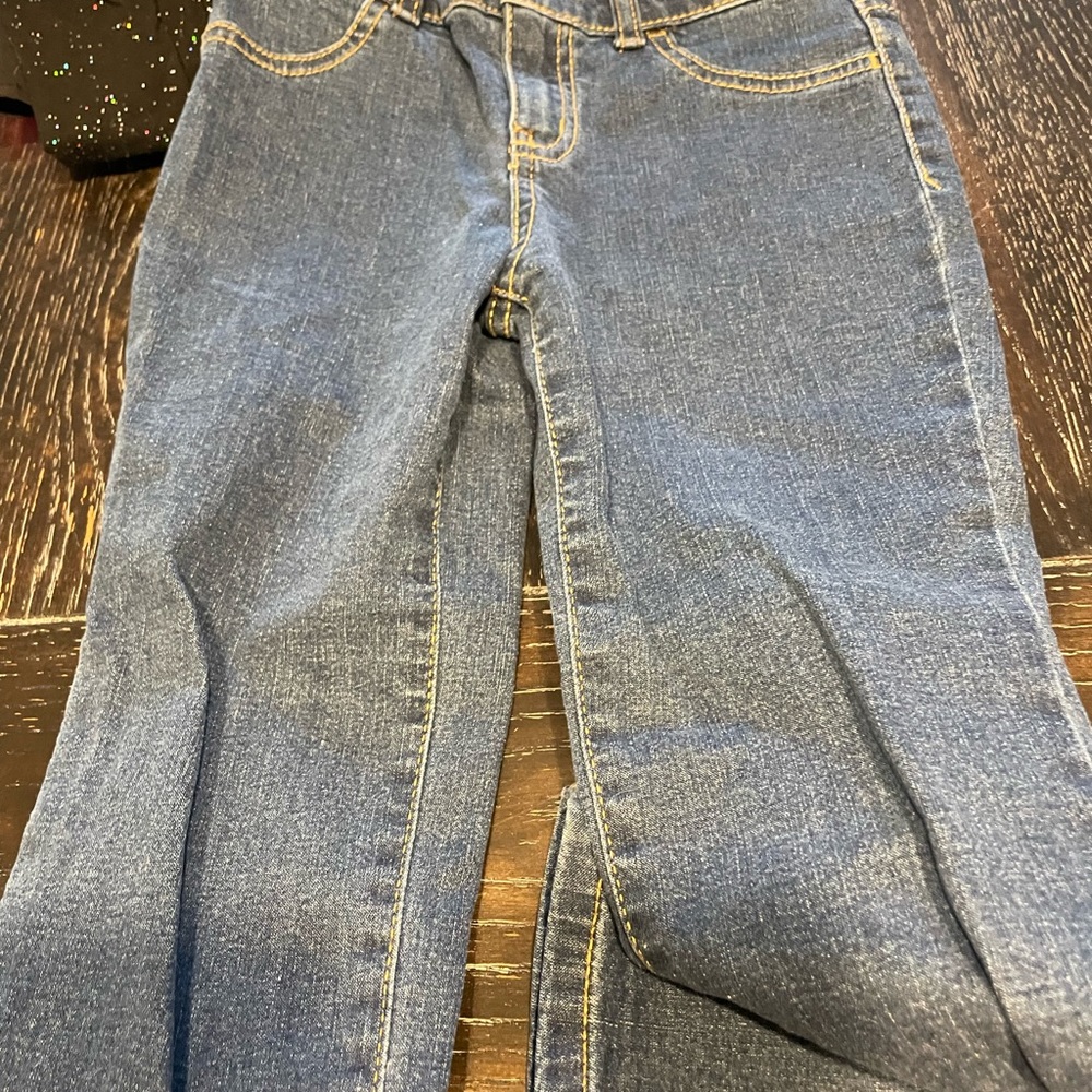 Cat and Jack jeans 6 stretch